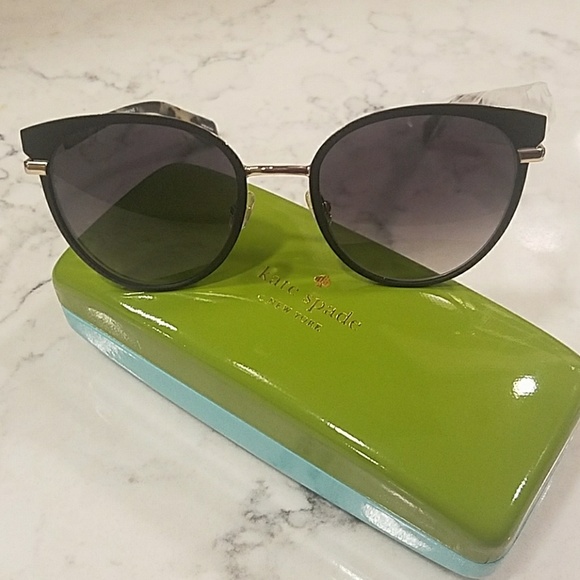 kate spade Accessories - NWT 🕶 Kate Spade Janalee sunglasses